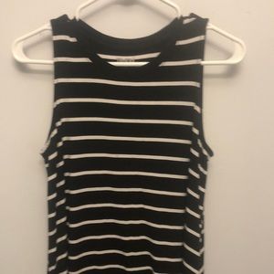 Black Sleeveless tank dress w pockets!